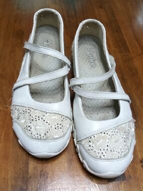 Skechers White and Cream Lace Strap Mary Jane Flats